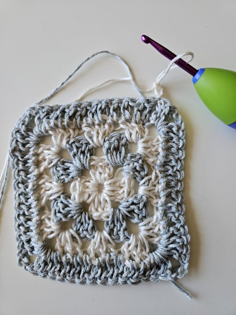 crochet granny square tutorial